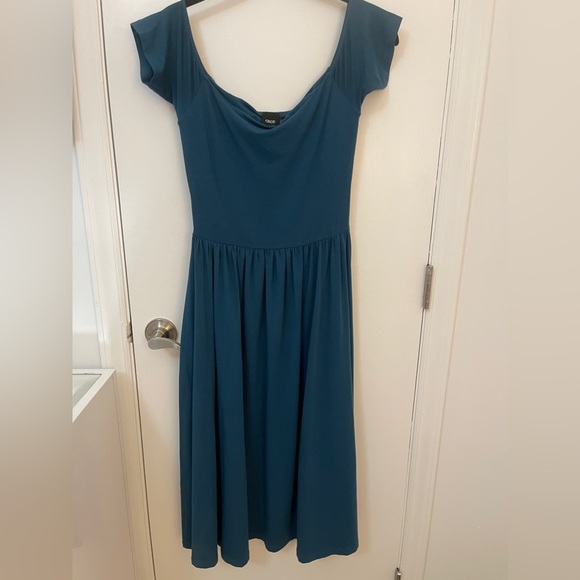 ASOS, size 4, off the shoulder dress - Picture 5 of 7